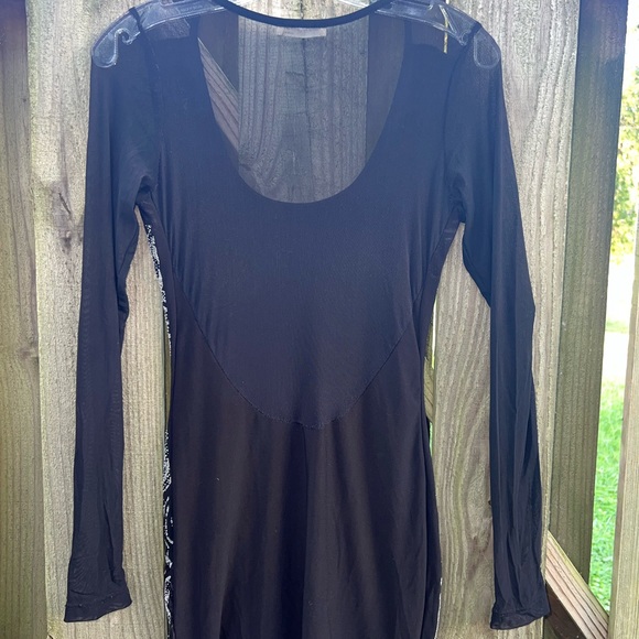 A’gaci beaded mesh sleeve dress - Picture 6 of 7